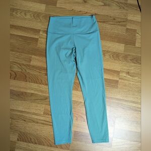 Everlane Perform Ankle yoga pants medium